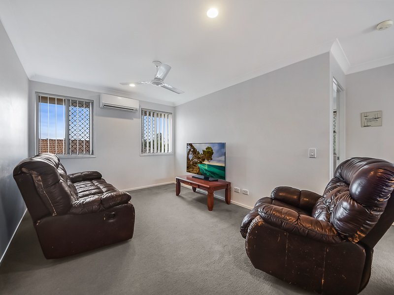 Photo - 10 Hollywood Avenue, Bellmere QLD 4510 - Image 14