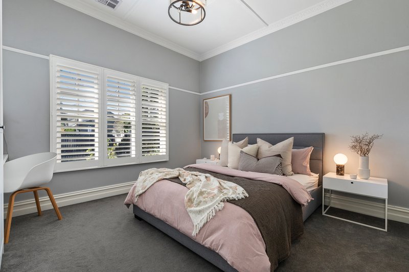 Photo - 10 Holmby Road, Cheltenham VIC 3192 - Image 12