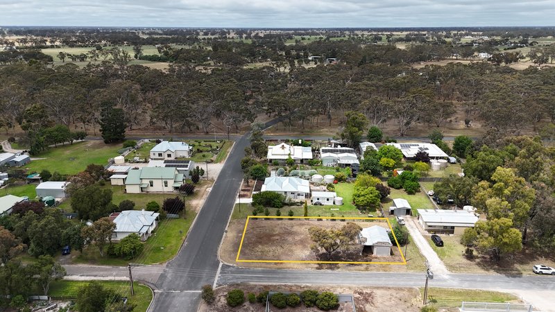 Photo - 10 Holt Street, Mundulla SA 5270 - Image 5