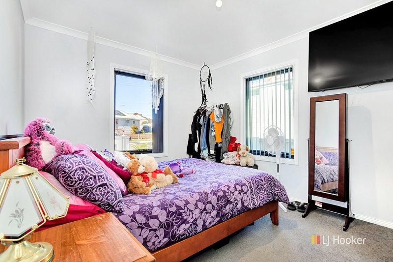 Photo - 10 Holyman Street, Devonport TAS 7310 - Image 5