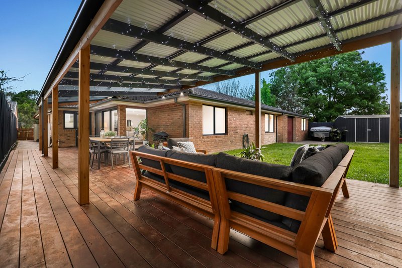 Photo - 10 Homewood Close, Ferntree Gully VIC 3156 - Image 16