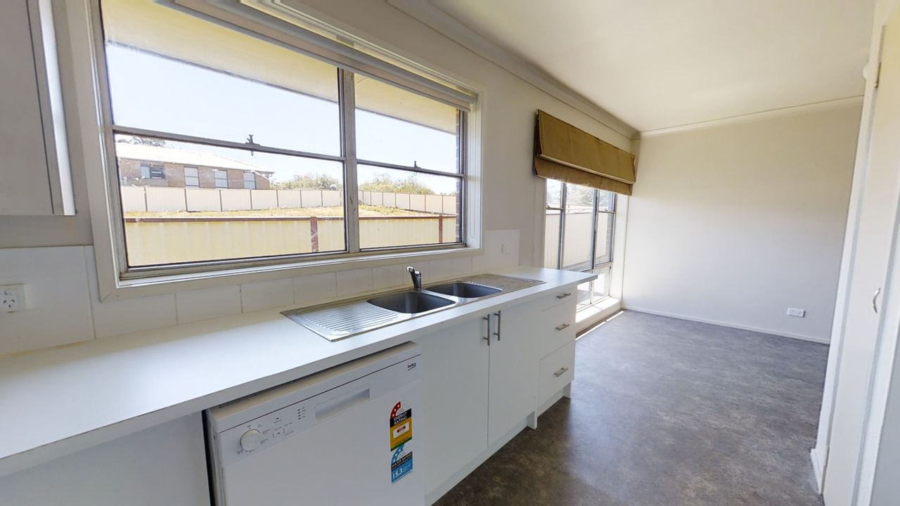 7-bedroom house at 10 HONEYSUCKLE STREET, Eaglehawk VIC 3556, Greater Bendigo, Victoria