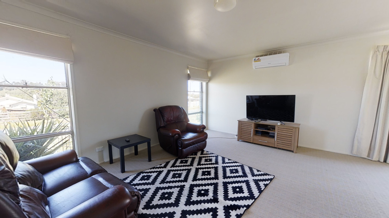 7-bedroom house at 10 HONEYSUCKLE STREET, Eaglehawk VIC 3556, Greater Bendigo, Victoria