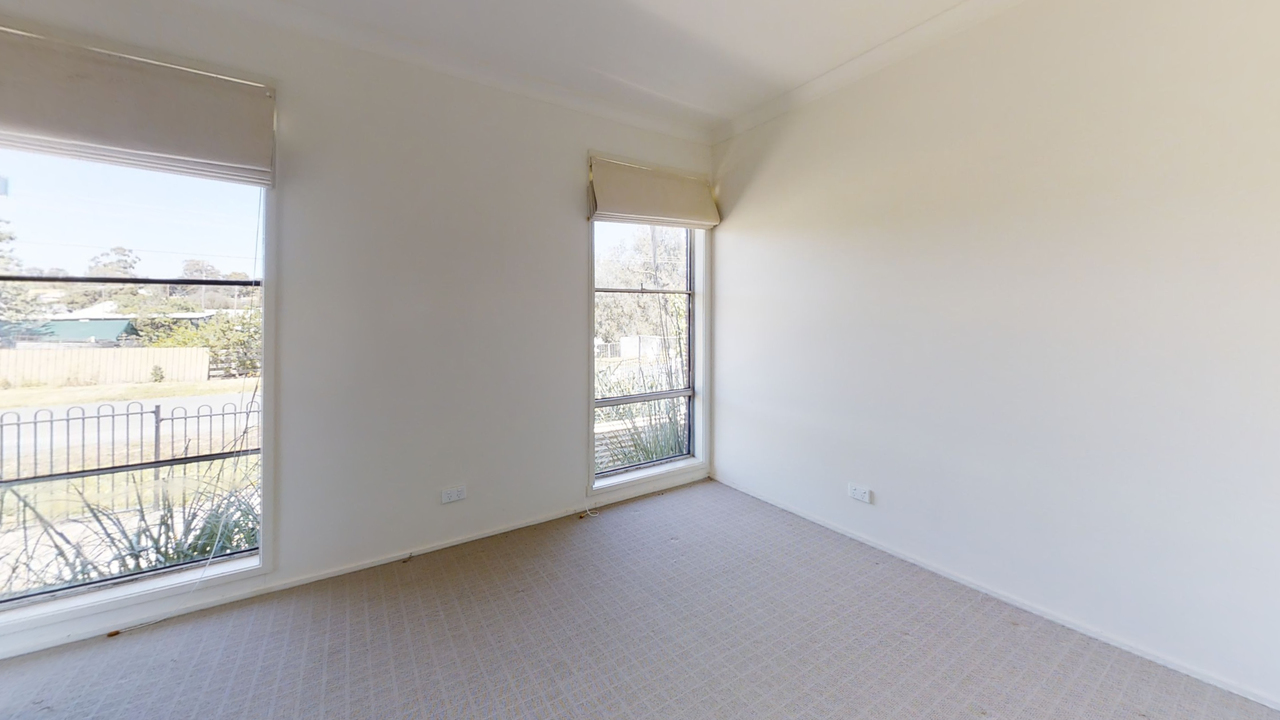 7-bedroom house at 10 HONEYSUCKLE STREET, Eaglehawk VIC 3556, Greater Bendigo, Victoria