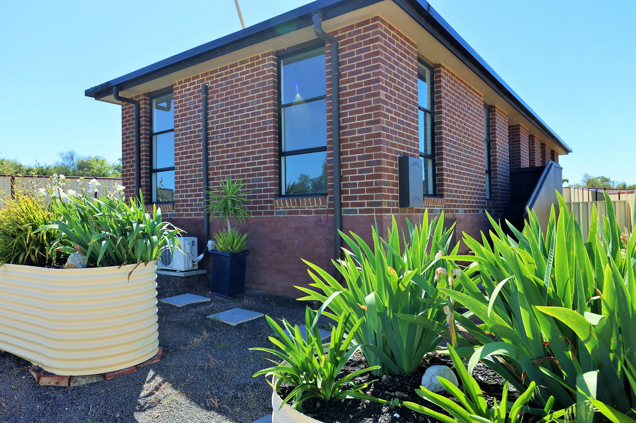 7-bedroom house at 10 HONEYSUCKLE STREET, Eaglehawk VIC 3556, Greater Bendigo, Victoria