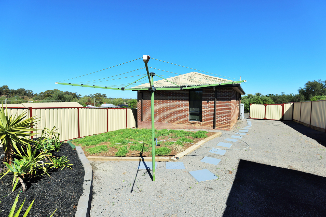 7-bedroom house at 10 HONEYSUCKLE STREET, Eaglehawk VIC 3556, Greater Bendigo, Victoria