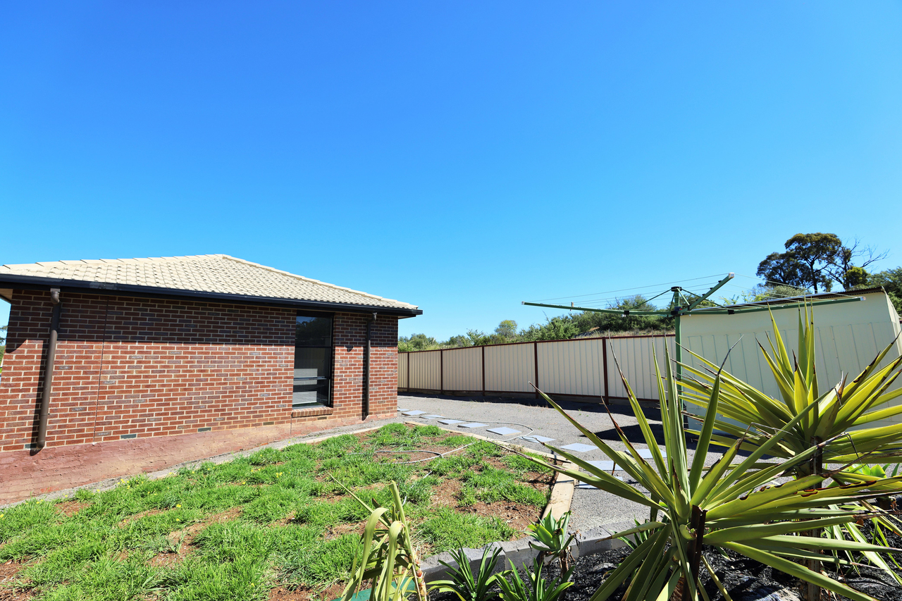 7-bedroom house at 10 HONEYSUCKLE STREET, Eaglehawk VIC 3556, Greater Bendigo, Victoria