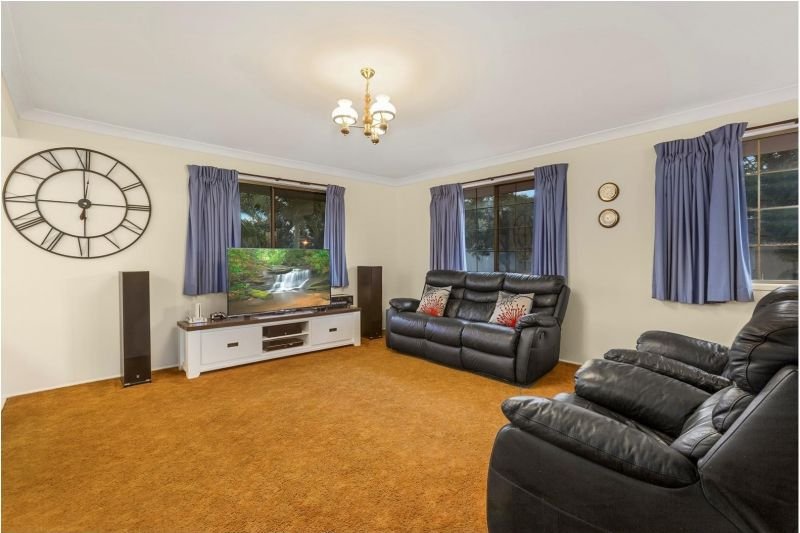 Photo - 10 Honeywood St , Sunnybank Hills QLD 4109 - Image 4