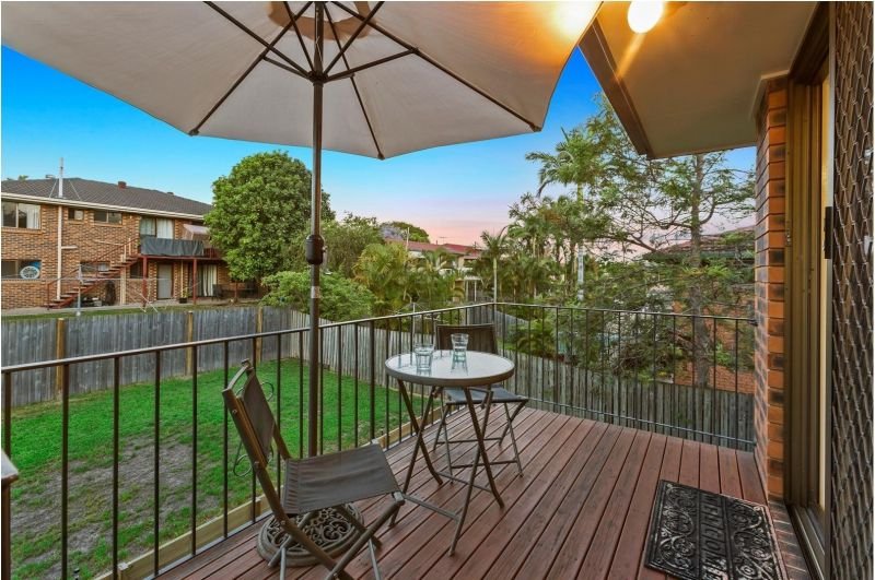 Photo - 10 Honeywood St , Sunnybank Hills QLD 4109 - Image 6