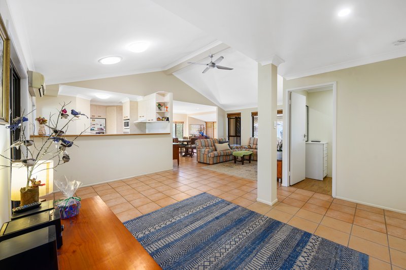 Photo - 10 Hood Court, Mermaid Waters QLD 4218 - Image 4