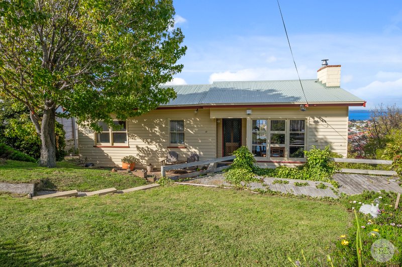 10 Hooper Crescent, Mount Stuart TAS 7000