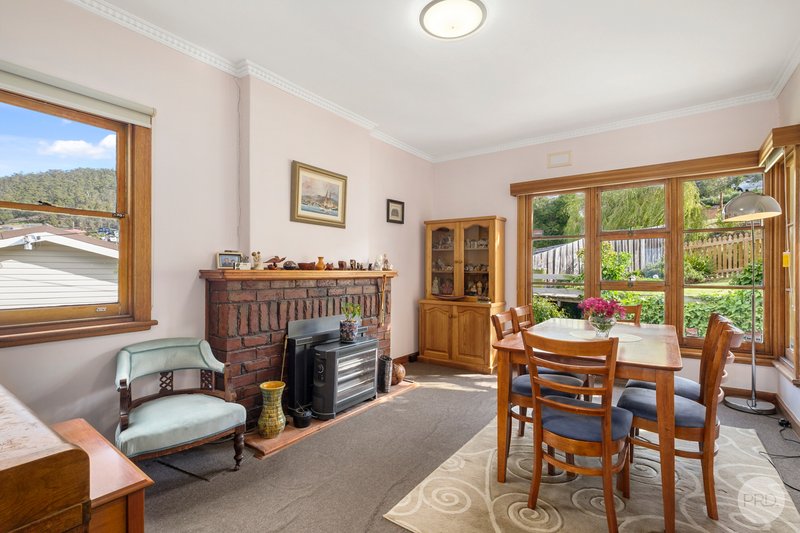 Photo - 10 Hooper Crescent, Mount Stuart TAS 7000 - Image 3