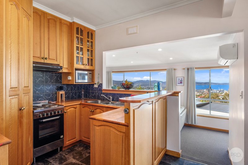 Photo - 10 Hooper Crescent, Mount Stuart TAS 7000 - Image 6