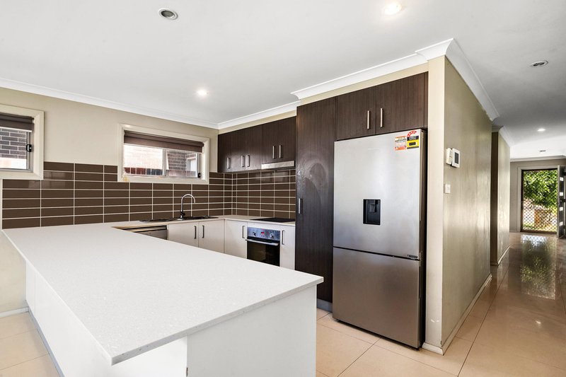 Photo - 10 Hooton Street, Forde ACT 2914 - Image 3