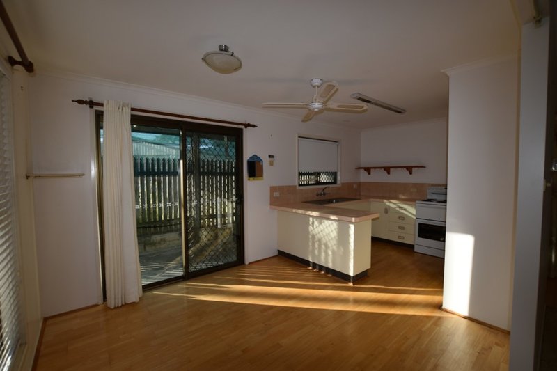 Photo - 10 Hoskyn Court, Clinton QLD 4680 - Image 3