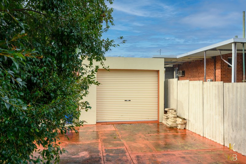 Photo - 10 Hume Ct , Parmelia WA 6167 - Image 18