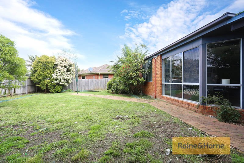 Photo - 10 Huntingdale Court, Craigieburn VIC 3064 - Image 10