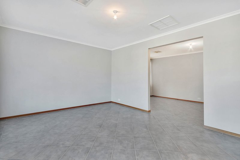 Photo - 10 Hutchins Street, Gawler East SA 5118 - Image 4