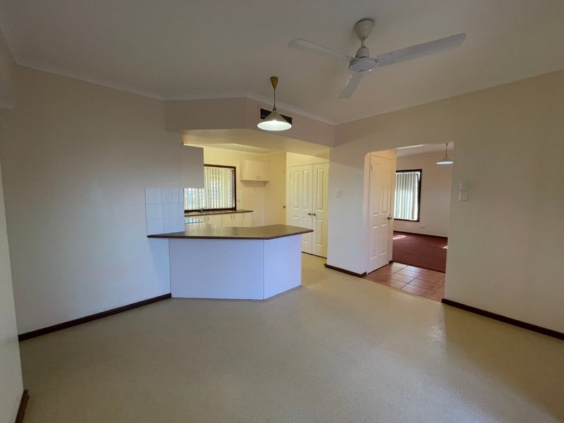 Photo - 10 Hutton Court, Nickol WA 6714 - Image 5