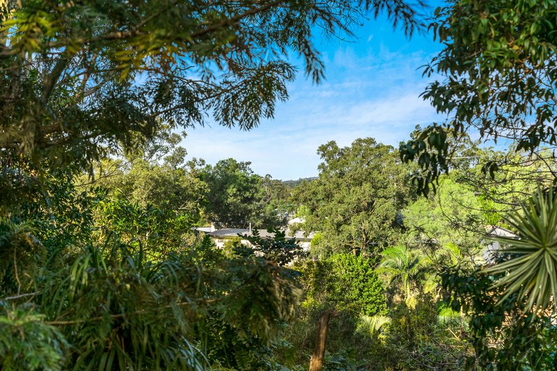 Photo - 10 Hutton Road, Arana Hills QLD 4054 - Image 11