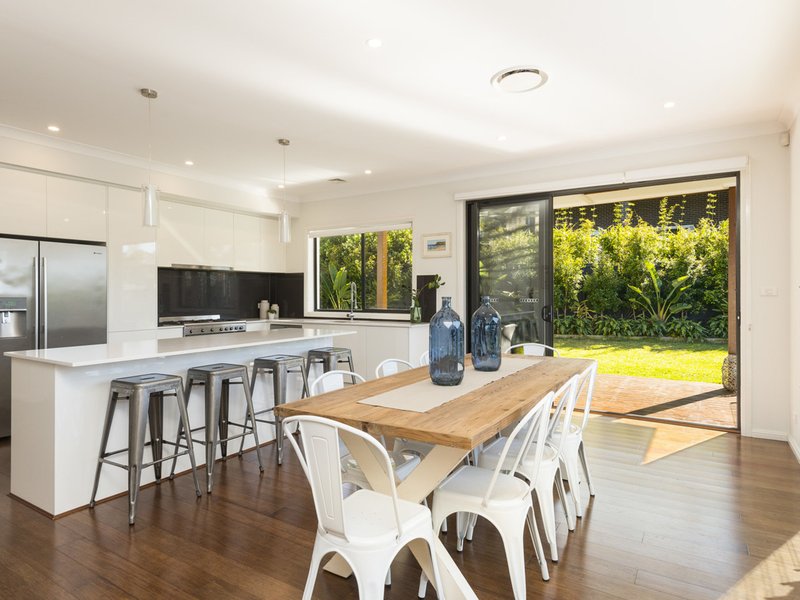 Photo - 10 Ibis Place, Warriewood NSW 2102 - Image 4