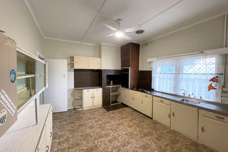 Photo - 10 Ida Street, Murray Bridge SA 5253 - Image 4