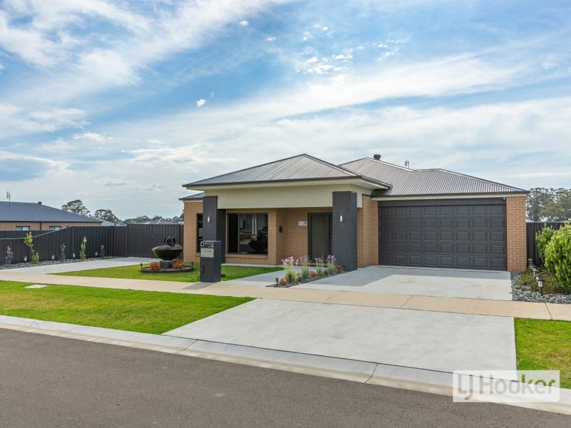 10 Ilfracombe Way, Paynesville VIC 3880