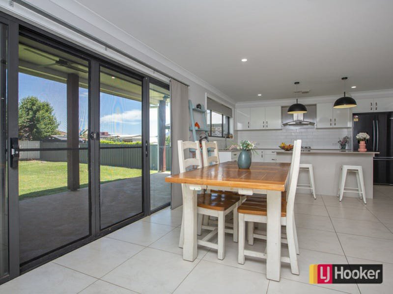 Photo - 10 Illawarra Place, Calala NSW 2340 - Image 7