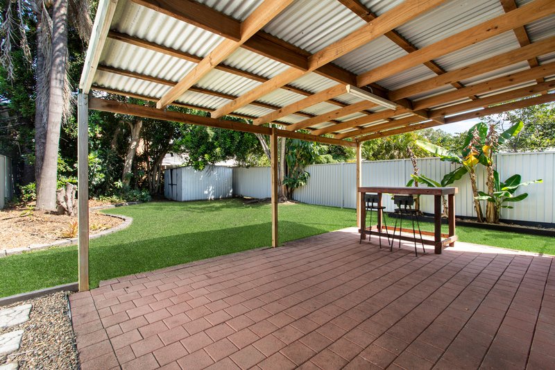 Photo - 10 Inglis Street, Woody Point QLD 4019 - Image 6