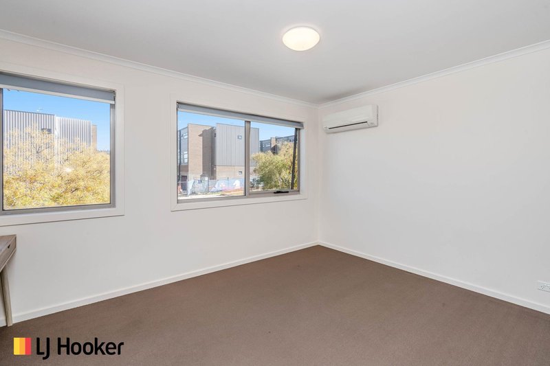 10 Ingold Street, Coombs ACT 2611