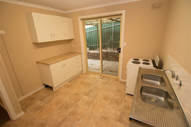 Photo - 10 Ingomar Court, Hallett Cove SA 5158 - Image 20