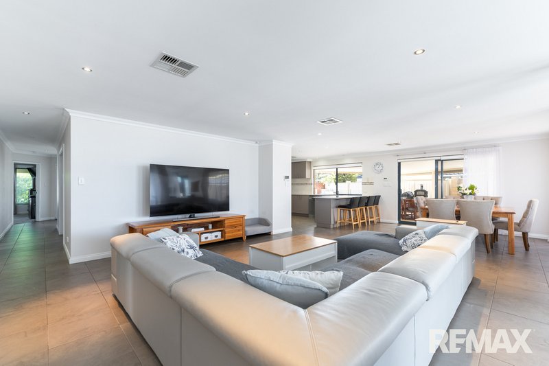 Photo - 10 Investigator Parade, Jindalee WA 6036 - Image 8