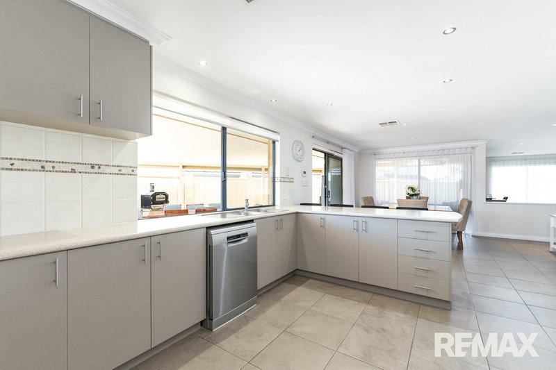 Photo - 10 Investigator Parade, Jindalee WA 6036 - Image 16