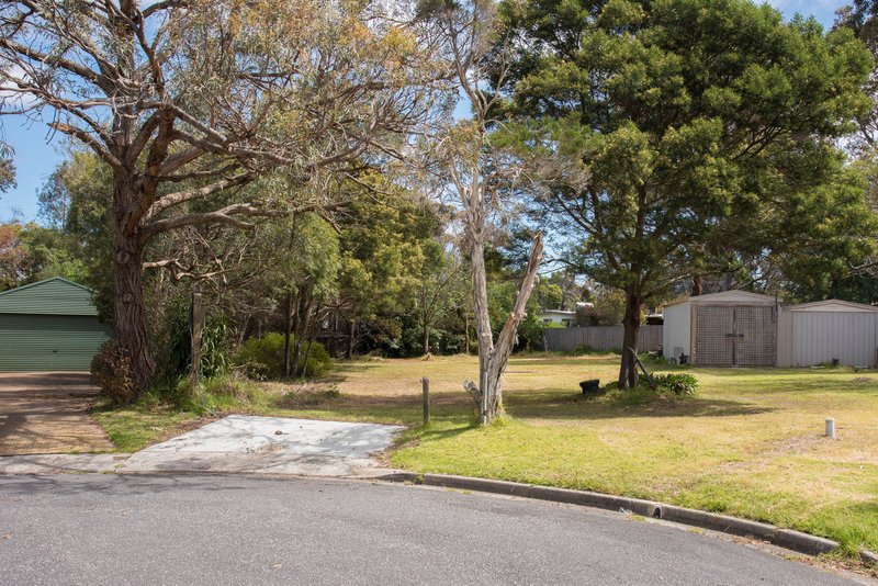 Photo - 10 Iona Court, Cowes VIC 3922 - Image 4