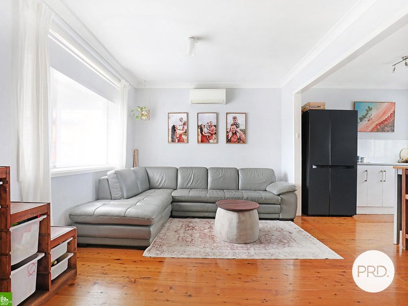 Photo - 10 Iron Bark Avenue, Albion Park Rail NSW 2527 - Image 4