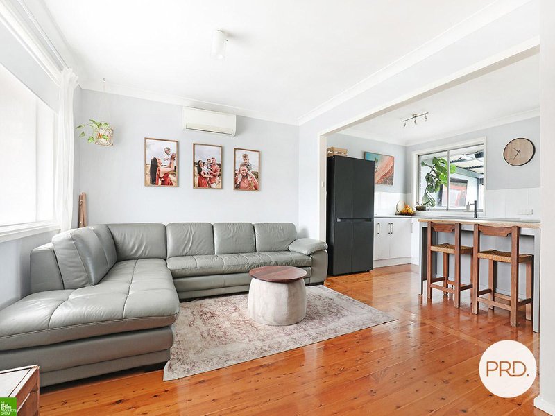 Photo - 10 Iron Bark Avenue, Albion Park Rail NSW 2527 - Image 5