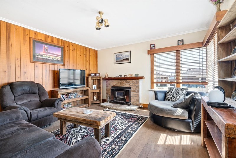 Photo - 10 Ironcliffe Road, Penguin TAS 7316 - Image 3