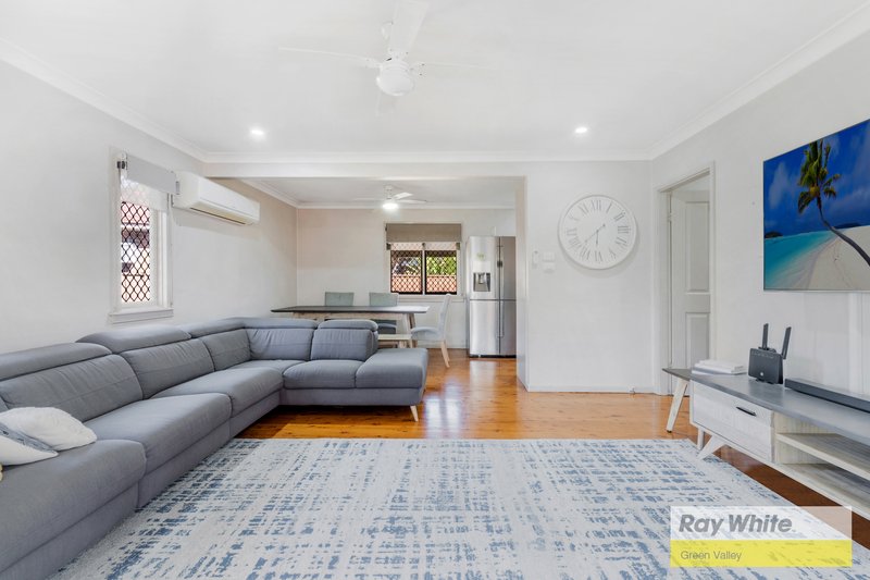 Photo - 10 Isa Place, Cartwright NSW 2168 - Image 4