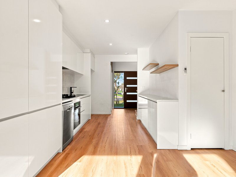 Photo - 10 Isaacs Street, Laverton VIC 3028 - Image 2