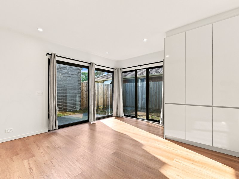 Photo - 10 Isaacs Street, Laverton VIC 3028 - Image 7