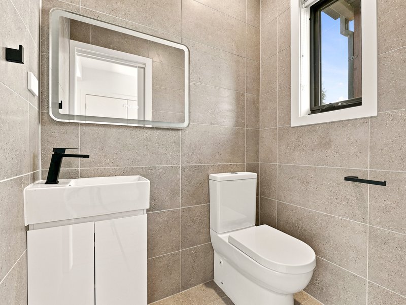 Photo - 10 Isaacs Street, Laverton VIC 3028 - Image 8