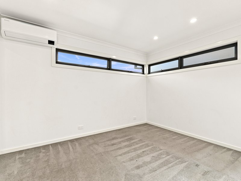 Photo - 10 Isaacs Street, Laverton VIC 3028 - Image 10