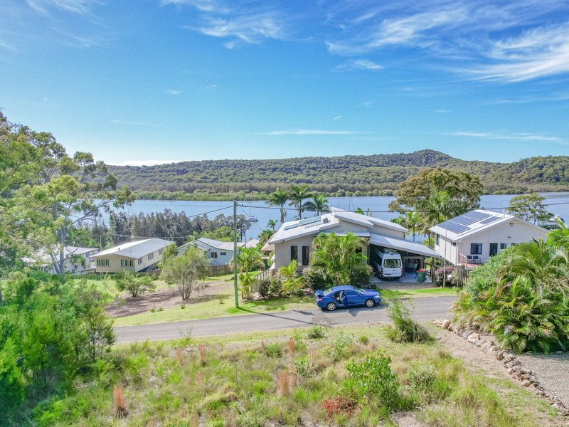10 Island View Road, Russell Island QLD 4184