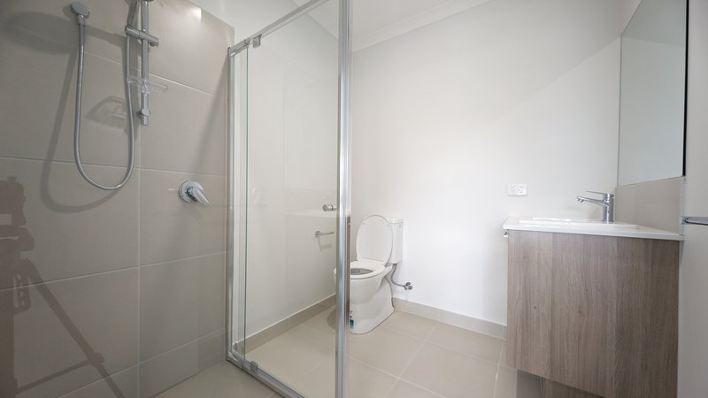 Photo - 10 Ivory Road, Donnybrook VIC 3064 - Image 6