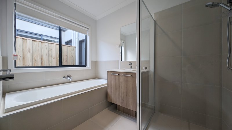 Photo - 10 Ivory Road, Donnybrook VIC 3064 - Image 9