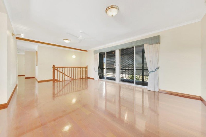 Photo - 10 J Hickey Ave , Clinton QLD 4680 - Image 5