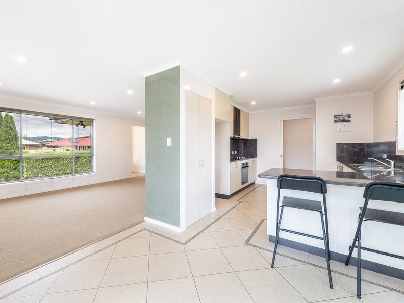 Photo - 10 Jacaranda Drive , Margate TAS 7054 - Image 6