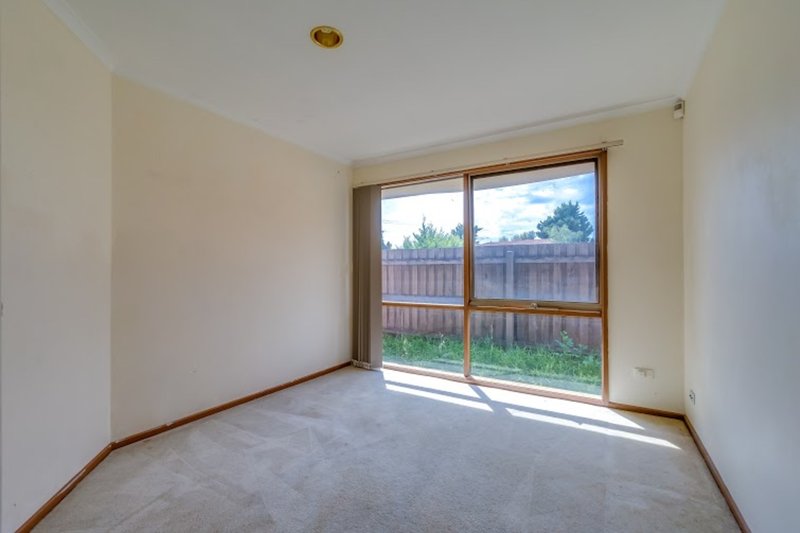 Photo - 10 James Austin Place, Hoppers Crossing VIC 3029 - Image 6