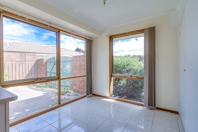 Photo - 10 James Austin Place, Hoppers Crossing VIC 3029 - Image 7