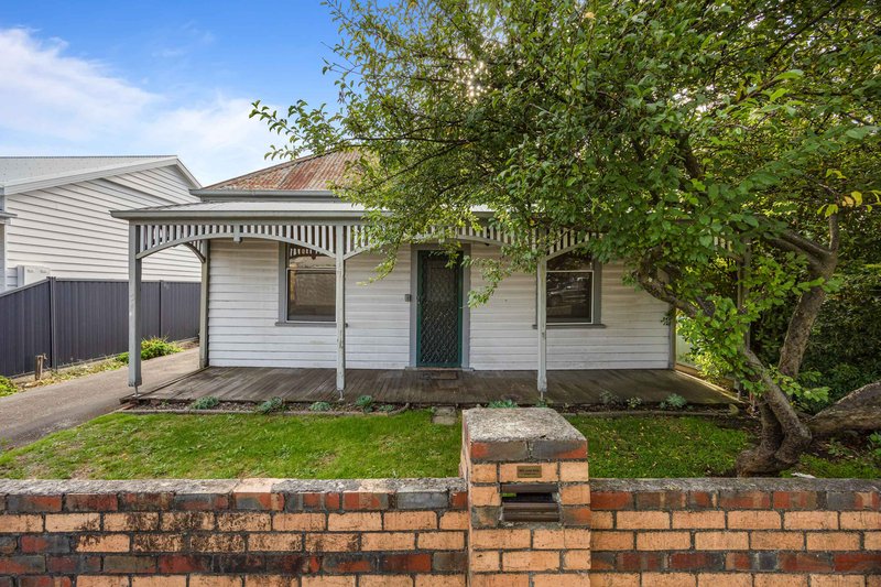Photo - 10 James Street, Golden Point VIC 3350 - Image 1